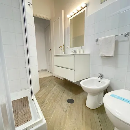 Forty1 Near Metro Cipro